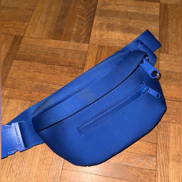 Dagne Dover Ace Fanny pack in deep sea blue - Picture 6 of 15